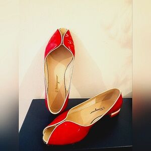 Vintage Ferragamo Pink Patent Peep Toe Flats - Size 9C (wide width)